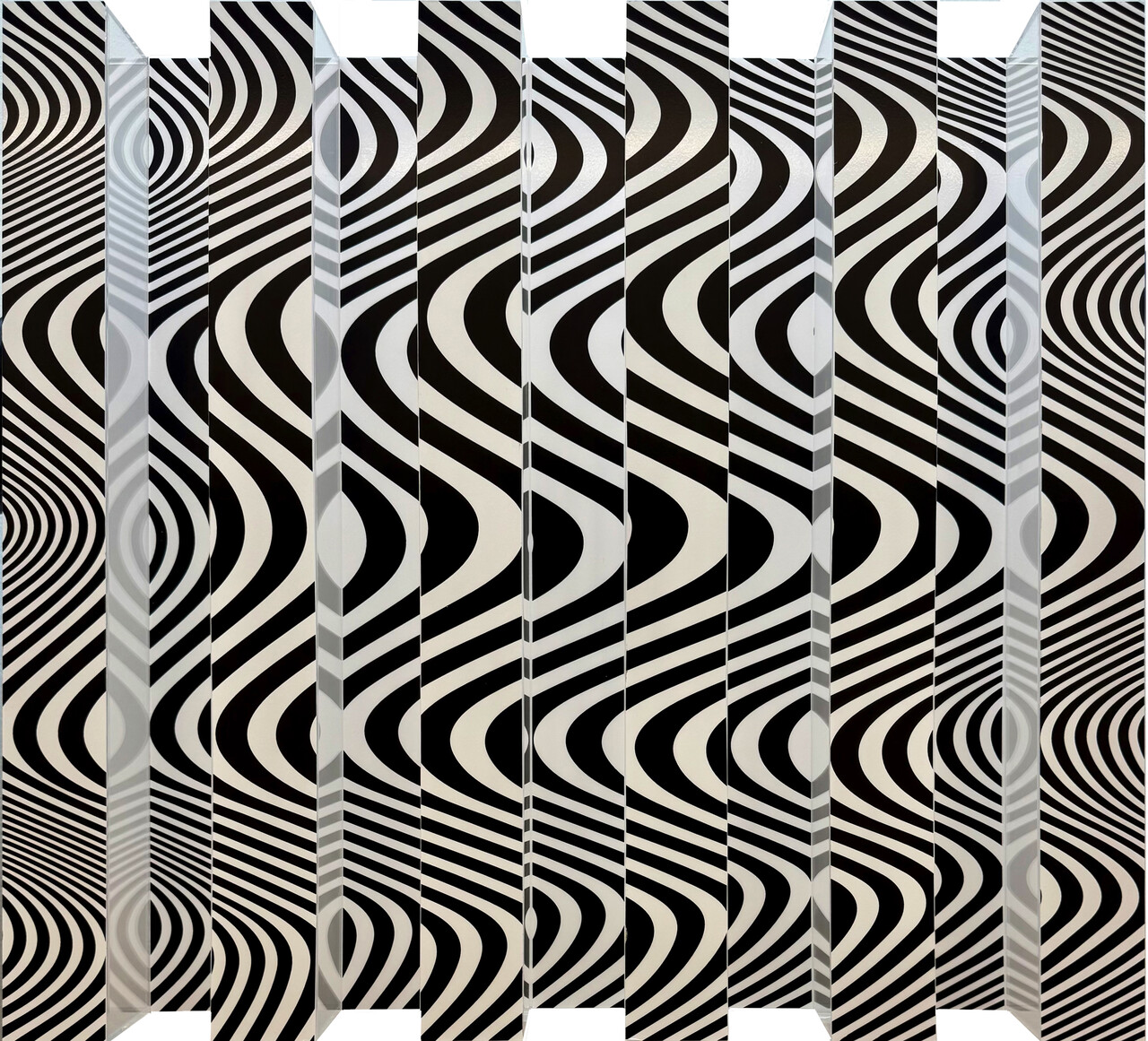  - Recuerdo de un eclipse, 2025, 60 x 66 x 8 cm