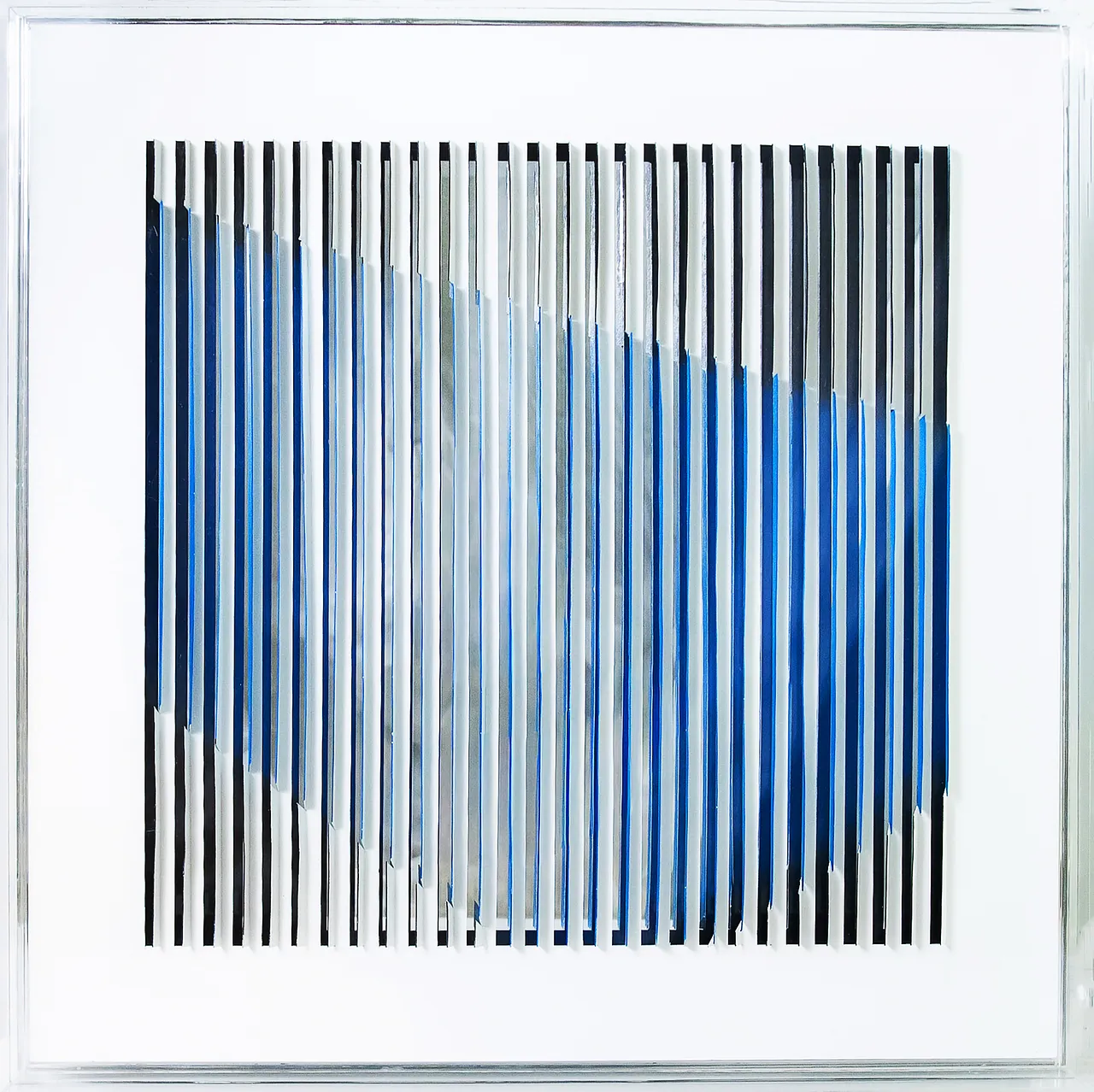 Gloria Frugone - Reflejo azul