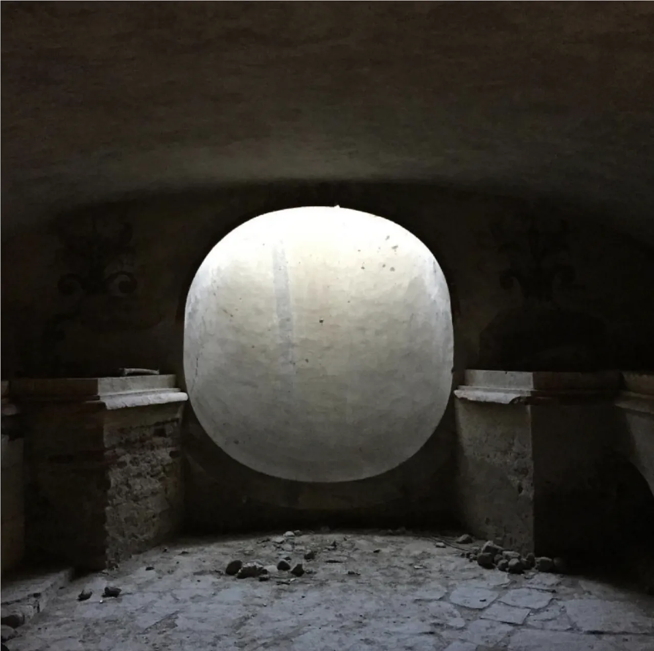 Rafaela Maggiolo - Turrell en las catacumbas, Lima, 2015