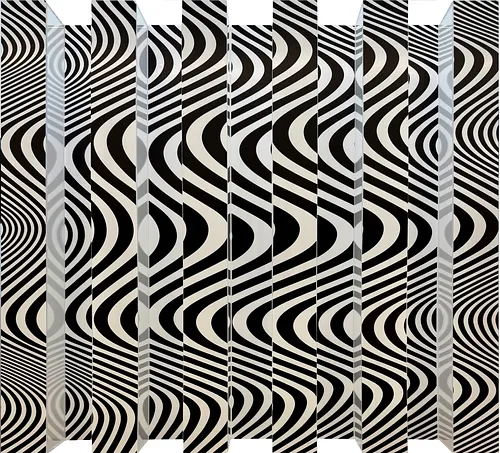 Recuerdo de un eclipse, 2025, 60 x 66 x 8 cm