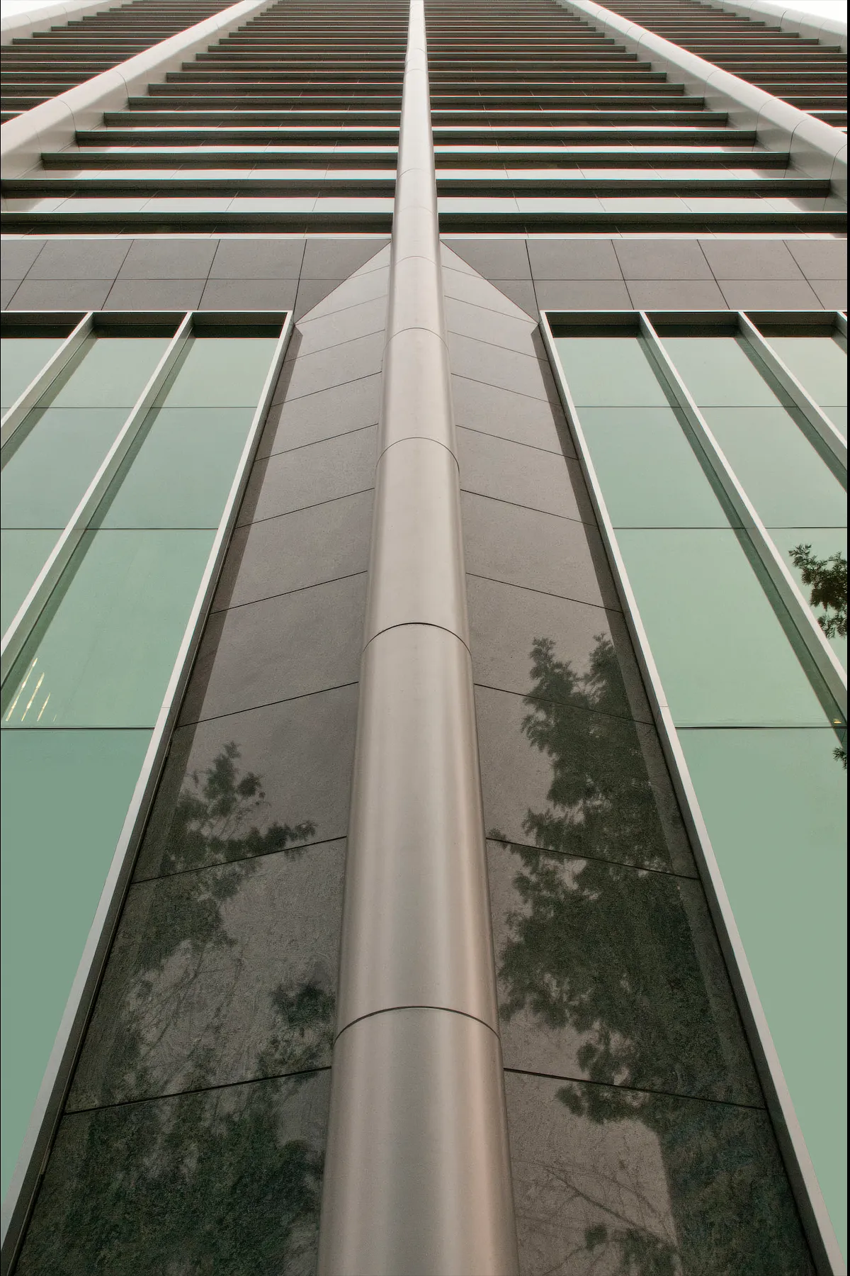 Diego Alvarado - Edificio El Consorcio, Lima, 2014